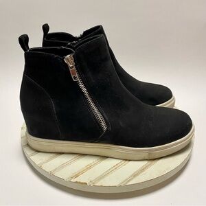 Madden Girl Piperr hidden wedge sneaker Size 8